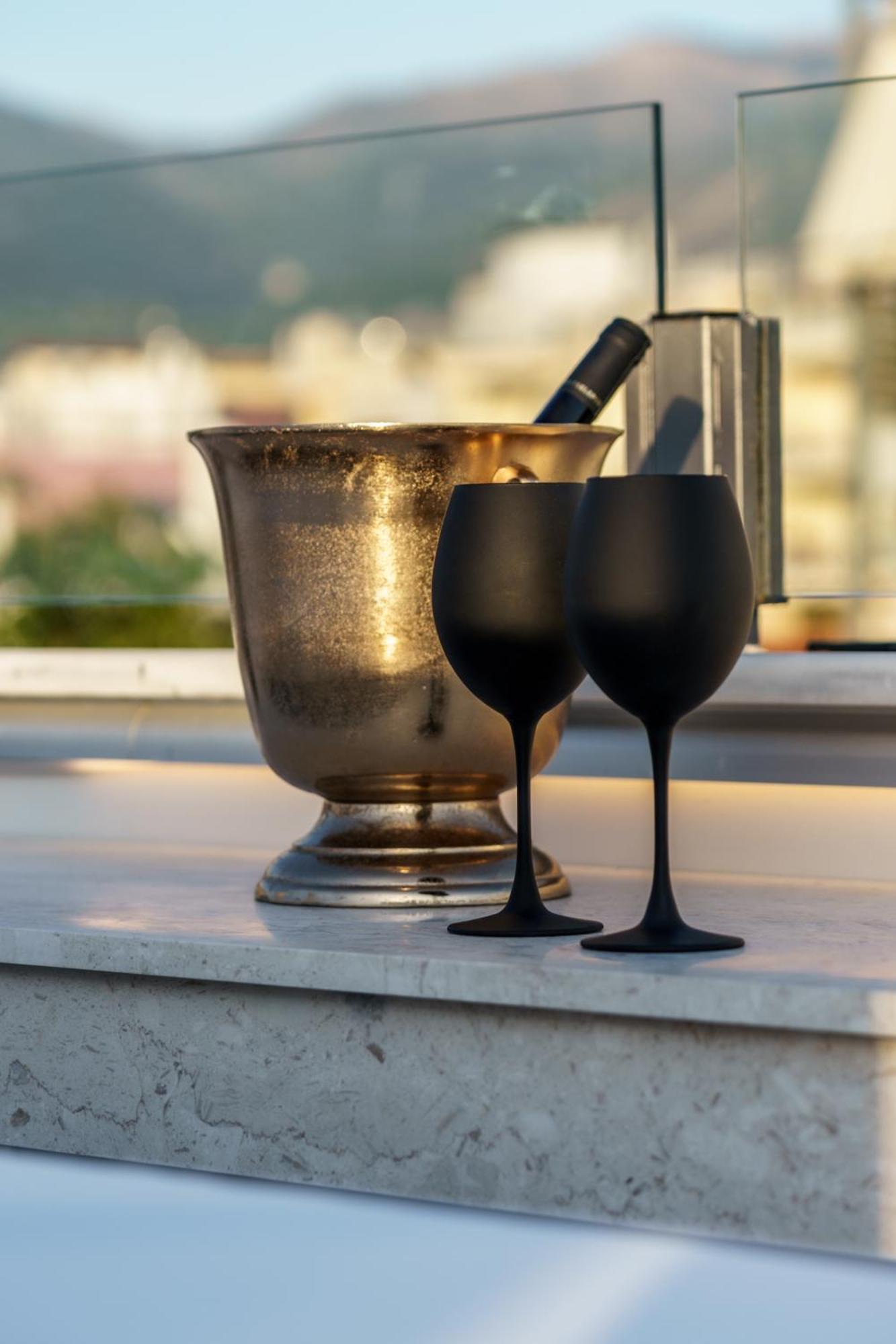 El Cielo Where Luxury Meets The Sky Kalamata Bagian luar foto